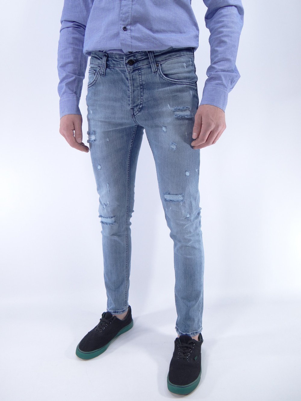 Джинсы Armani